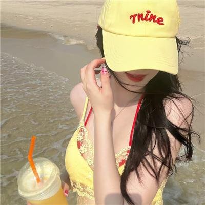 乳房与月亮